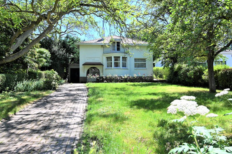 Main image thumbnail