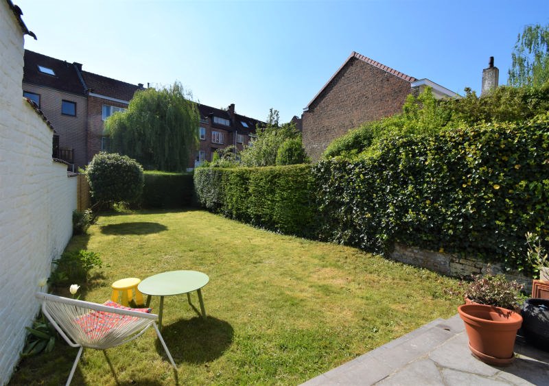 Main image thumbnail