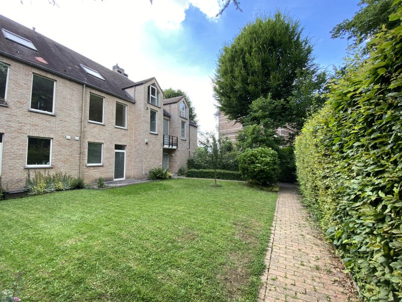 Main image thumbnail