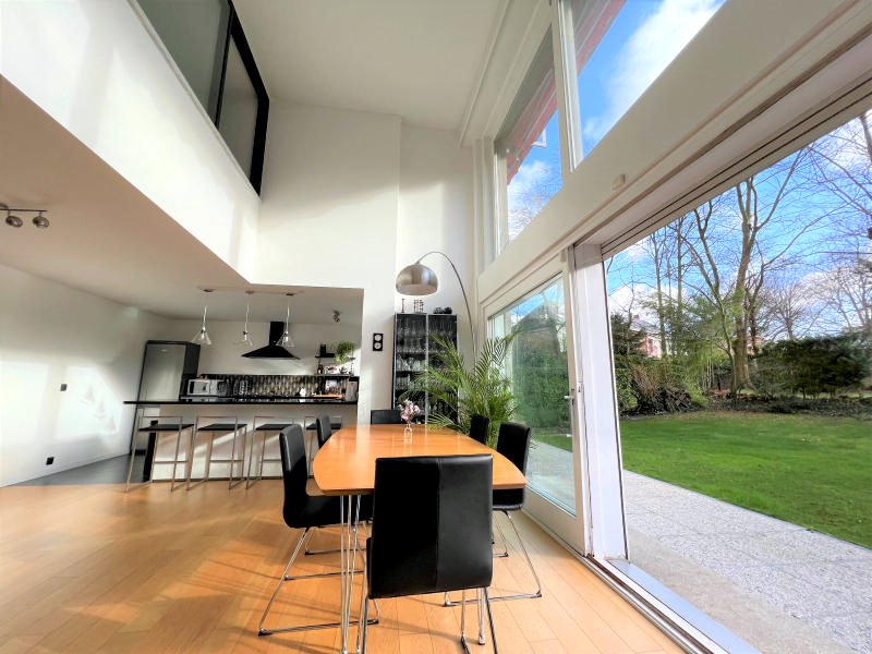 Main image thumbnail