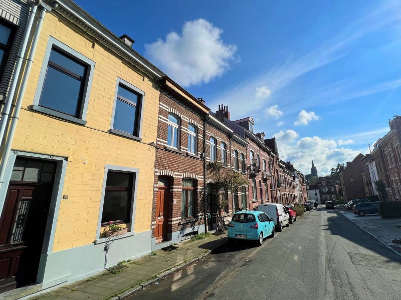 Main image thumbnail