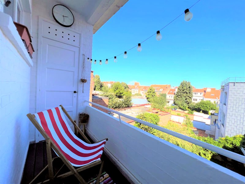 Main image thumbnail