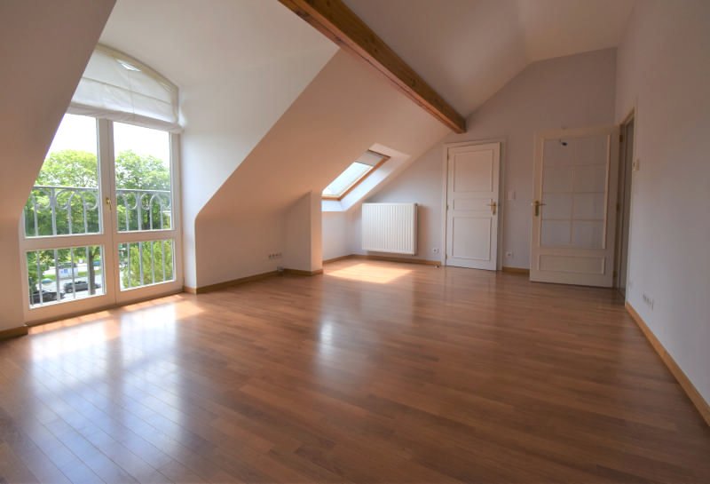 Main image thumbnail