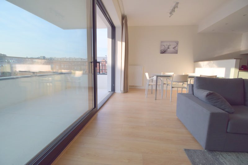 Main image thumbnail