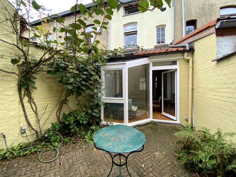 Main image thumbnail