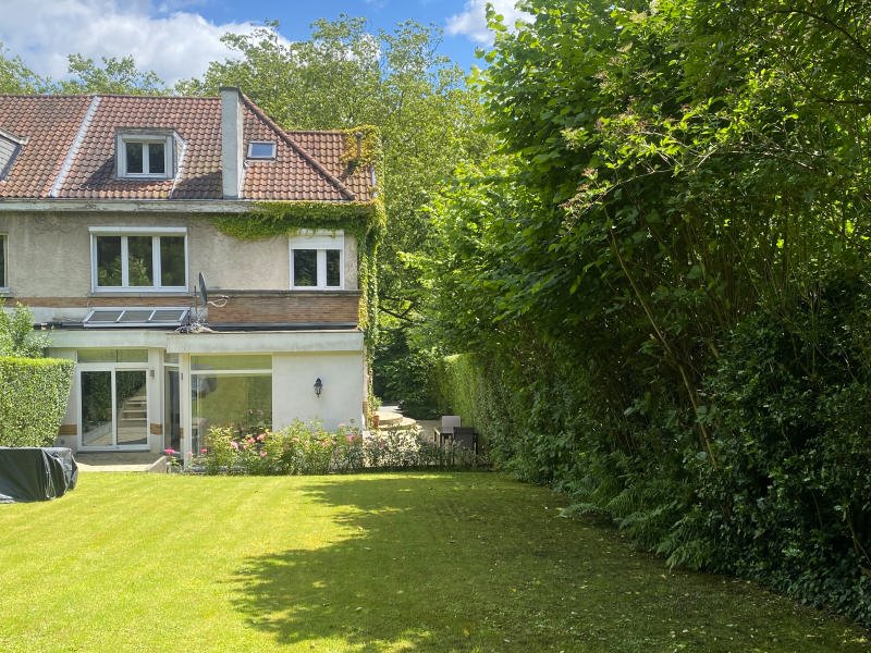 Main image thumbnail