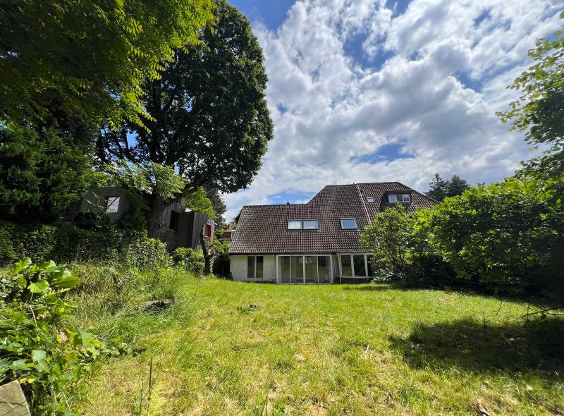 Main image thumbnail