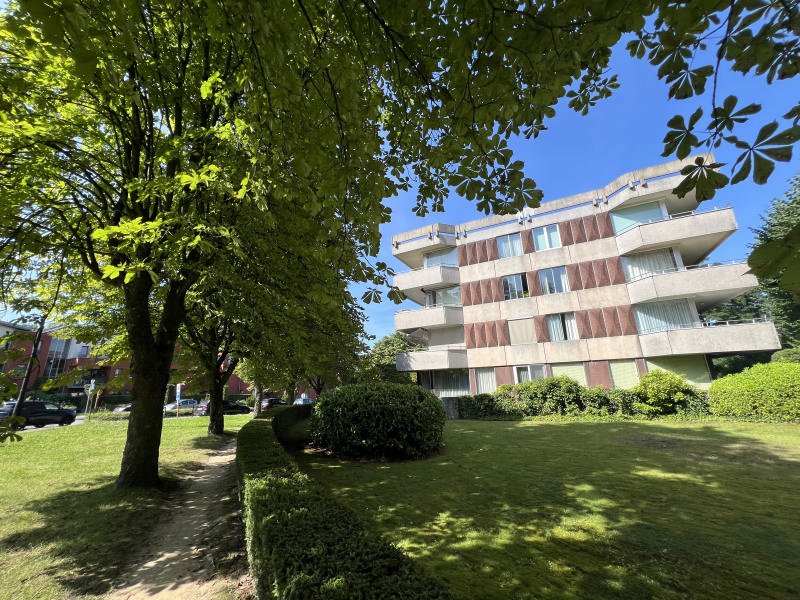 Main image thumbnail