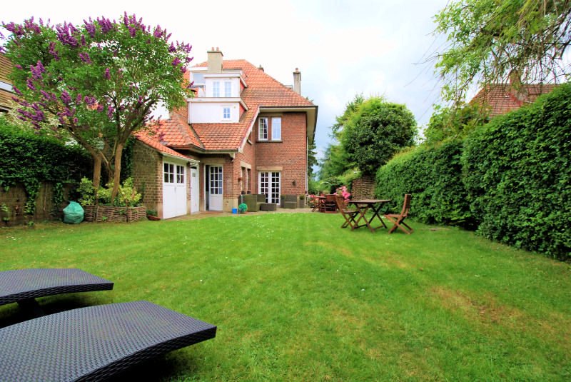 Main image thumbnail