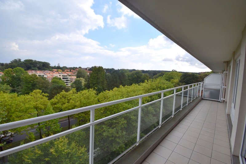 Main image thumbnail