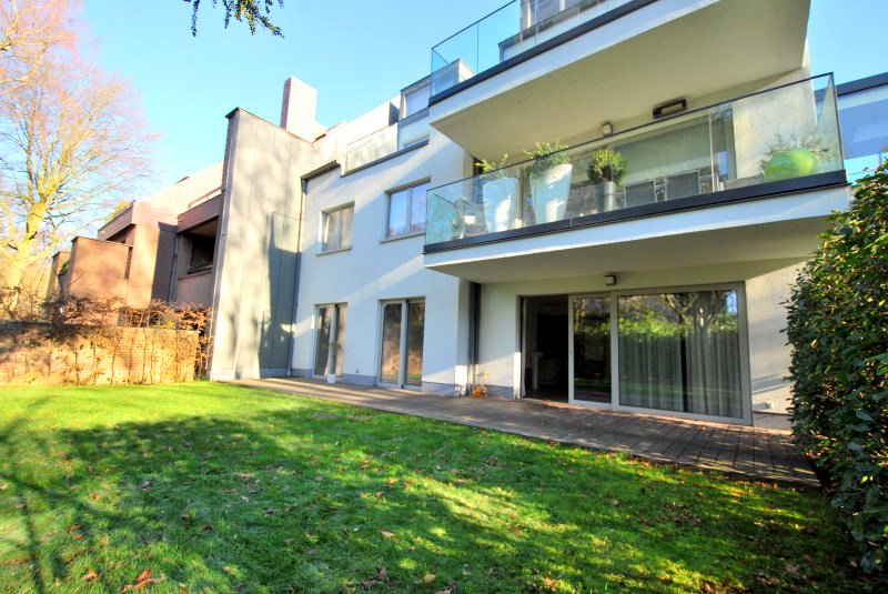 Main image thumbnail