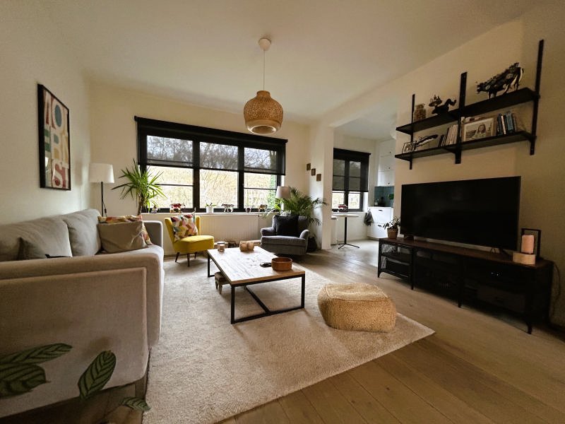 Main image thumbnail