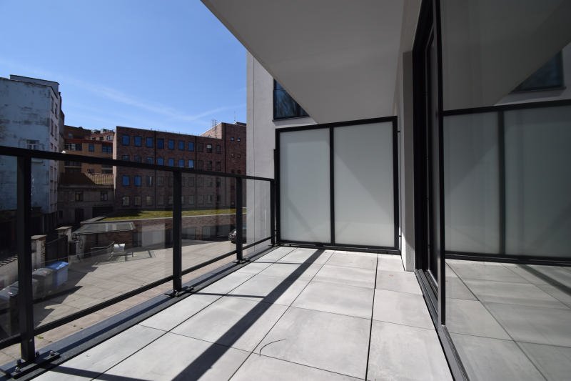 Main image thumbnail