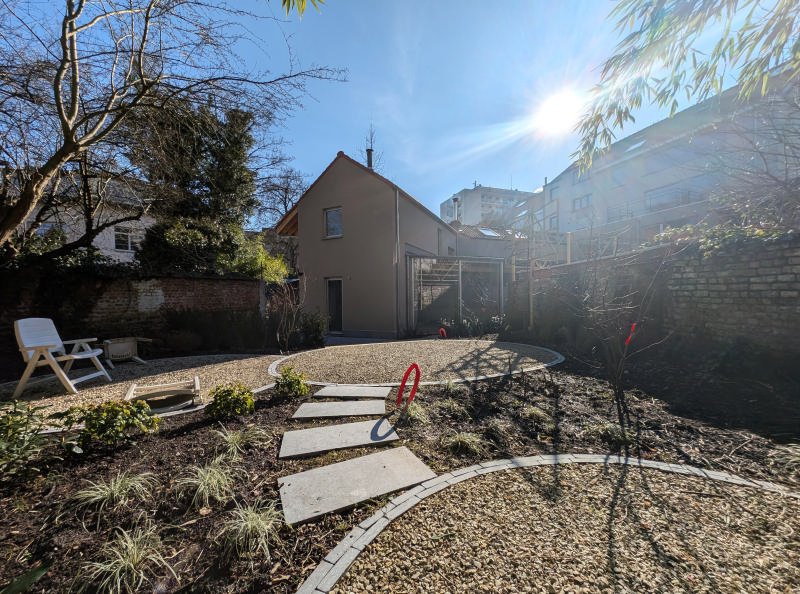 Main image thumbnail