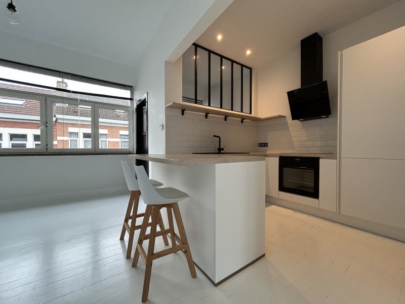 Main image thumbnail