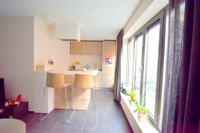 Main image thumbnail