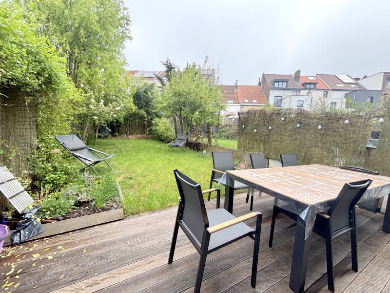 Main image thumbnail