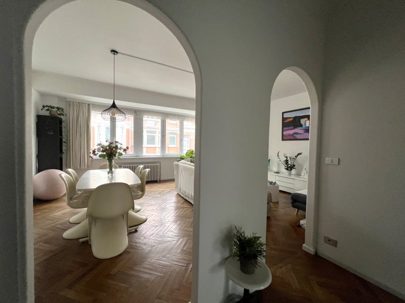 Main image thumbnail