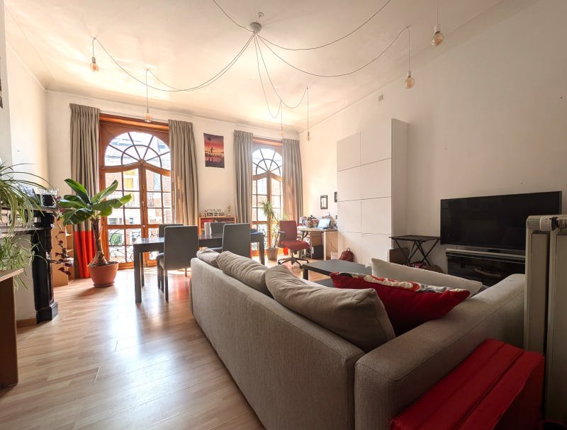 Main image thumbnail