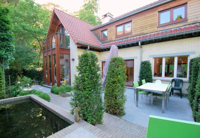 Main image thumbnail