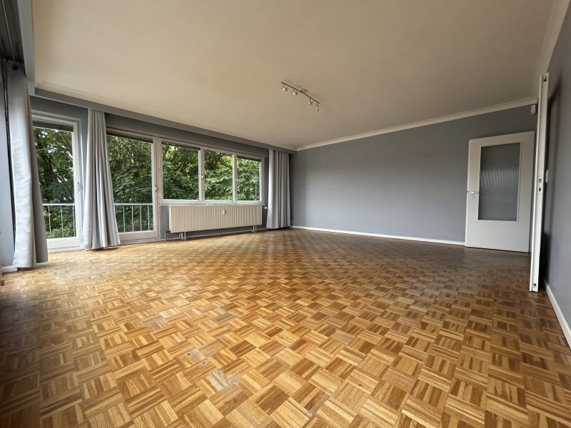 Main image thumbnail