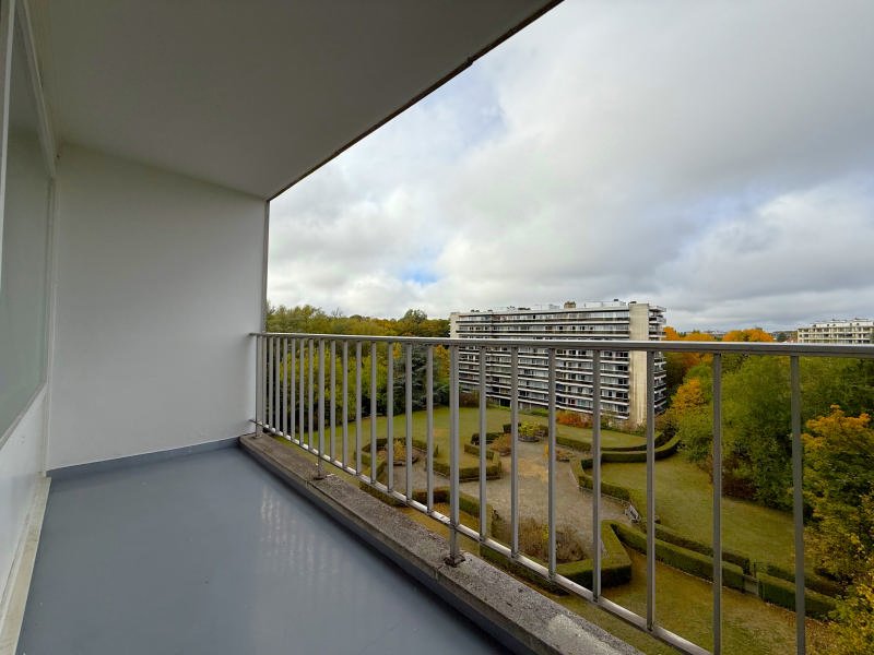 Main image thumbnail