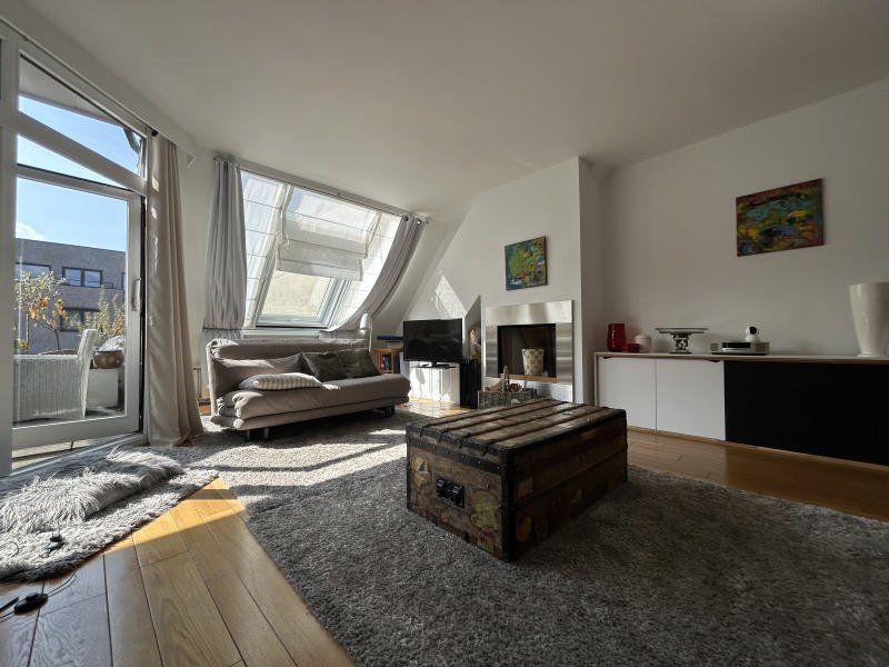 Main image thumbnail