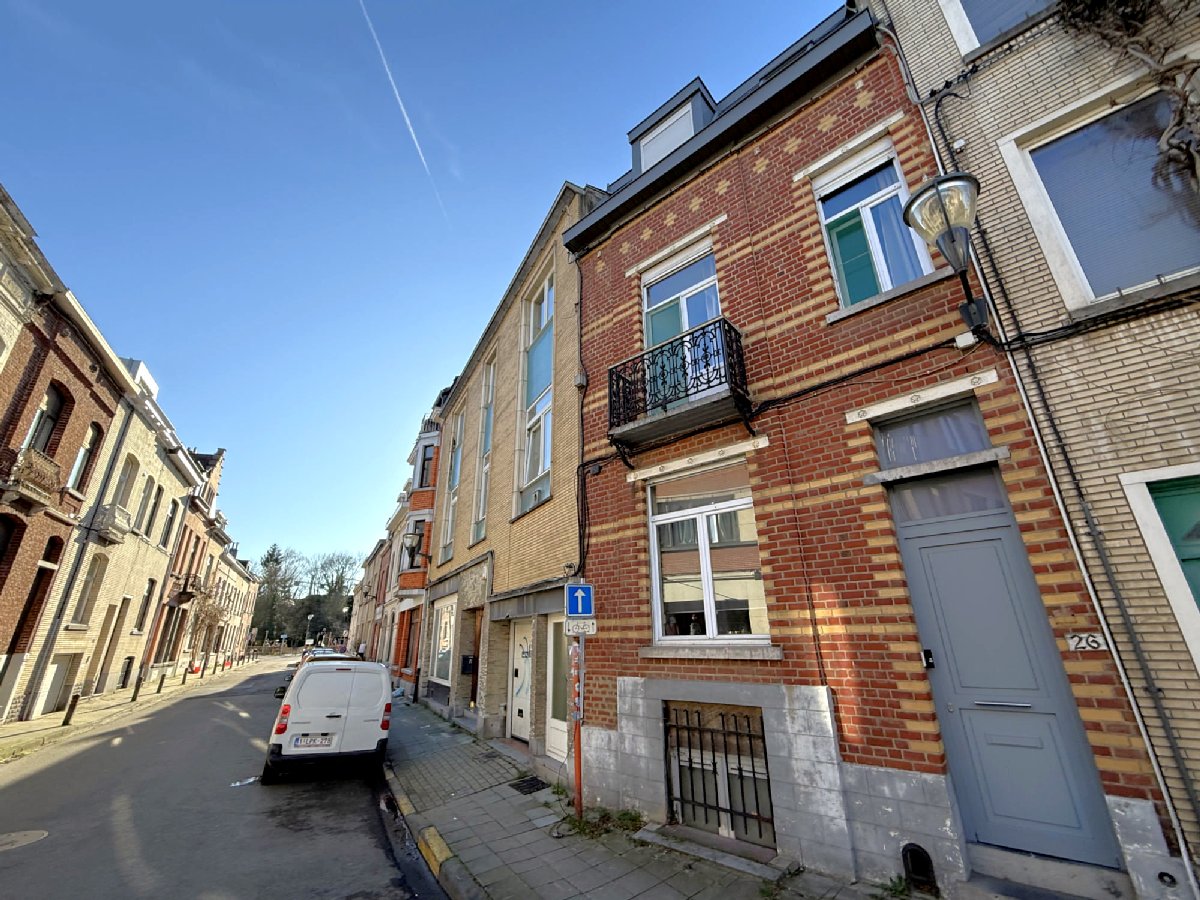 Main image thumbnail