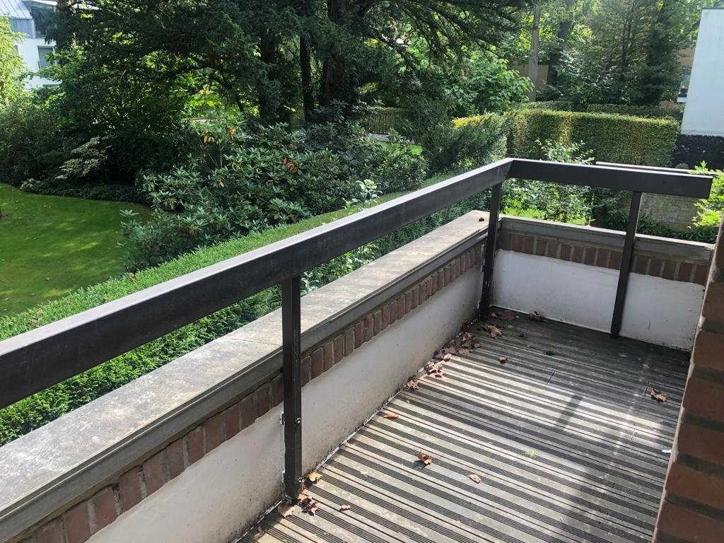 Main image thumbnail