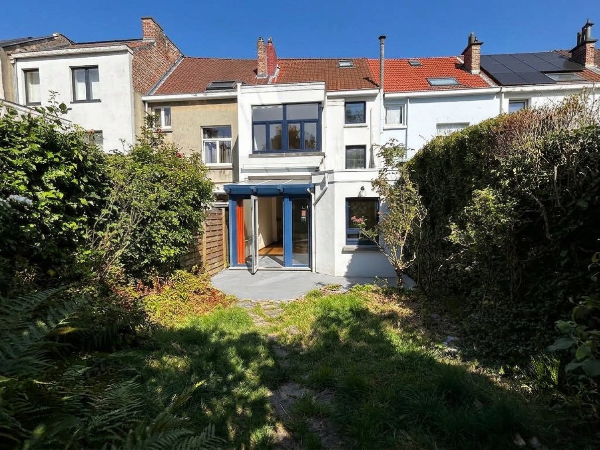 Main image thumbnail