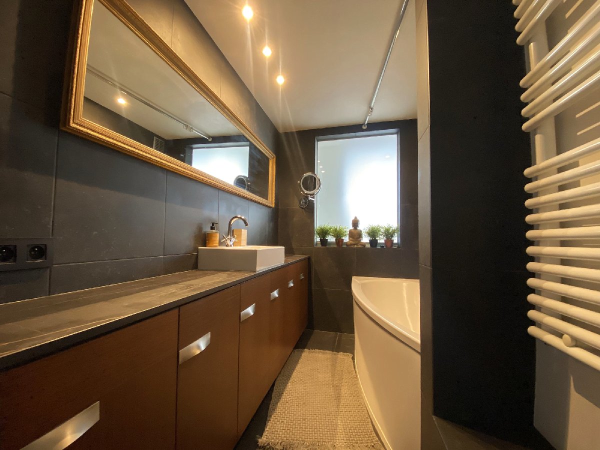Appartement 2 chambres à louer à Bruxelles, 1.650 €/mois, photo 14 – RED immobilier